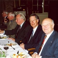 (Oud-)bestuursleden van het Hoogewerff-Fonds, v.l.n.r. prof.drs. P.J. van den Berg, prof.ir. W. Herman de Groot, prof.dr.ir. D. Thoenes, dr.ir. K. van der Wiele, ir. W. Hoenselaar.